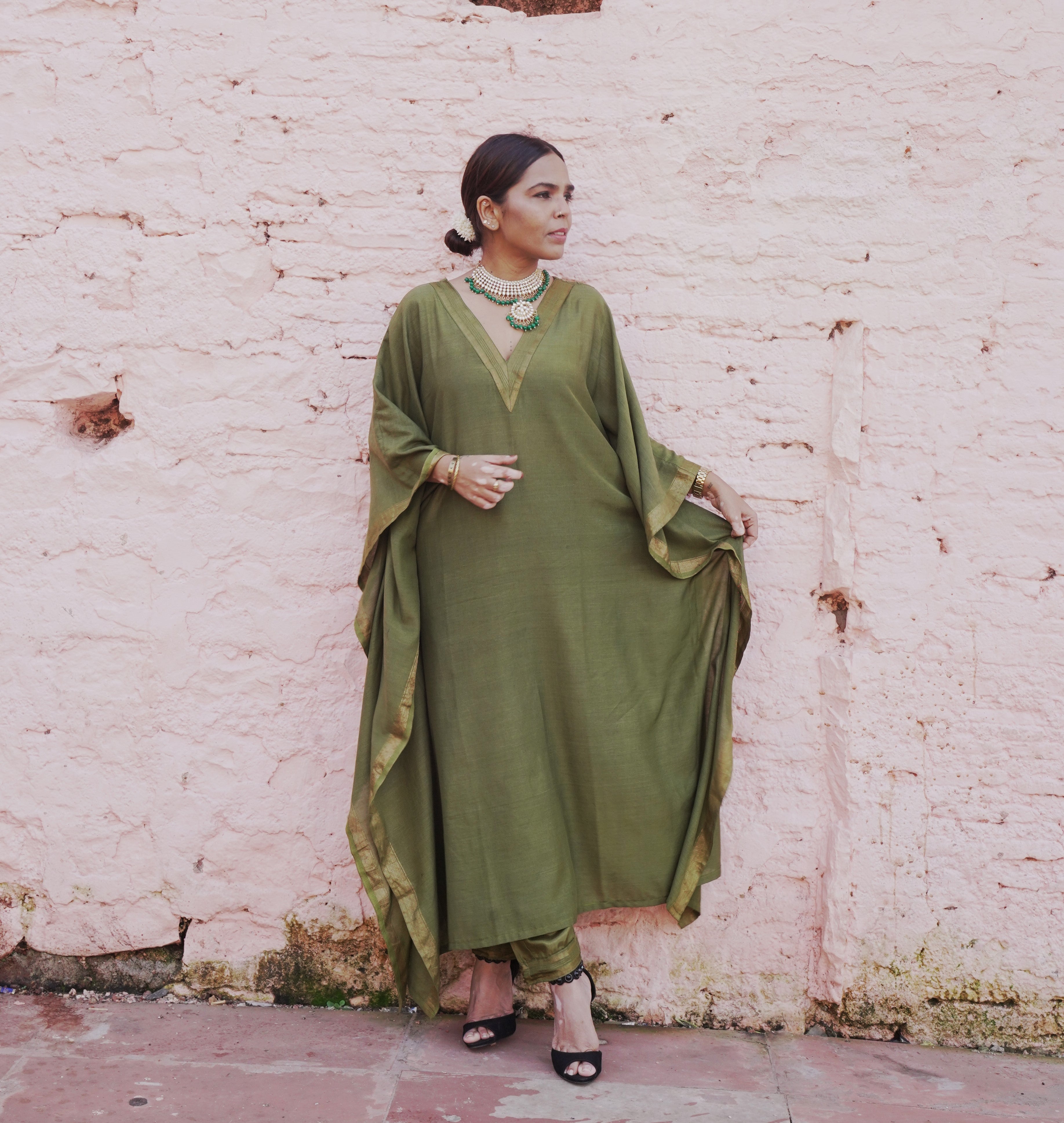 त्यौहार Olive Green Banana Silk Kaftan & Pants Set