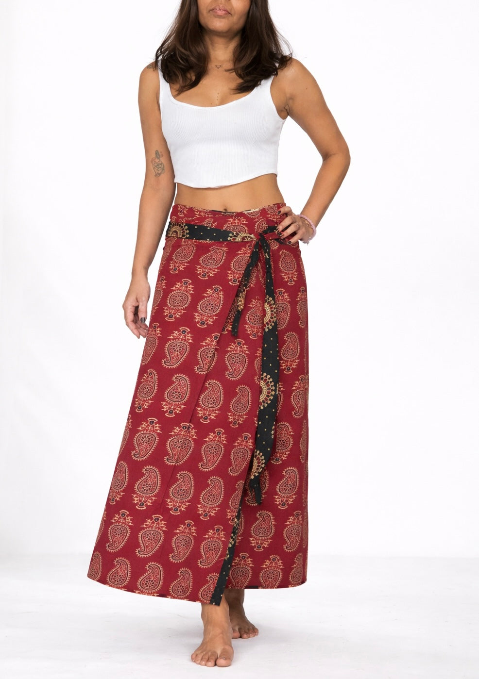 Shapeshifter one skirt, endless possibilities - black & red floral