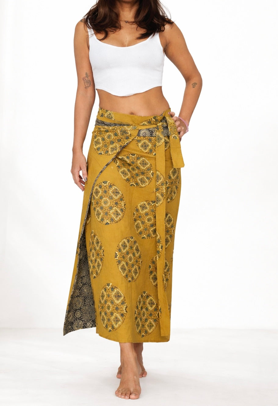 Shapeshifter one skirt, endless possibilities - Mustard