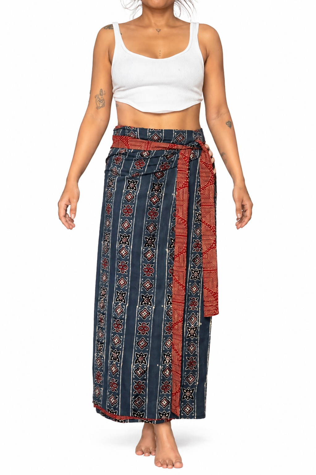 Shapeshifter one skirt, endless possibilities - Blue & Red