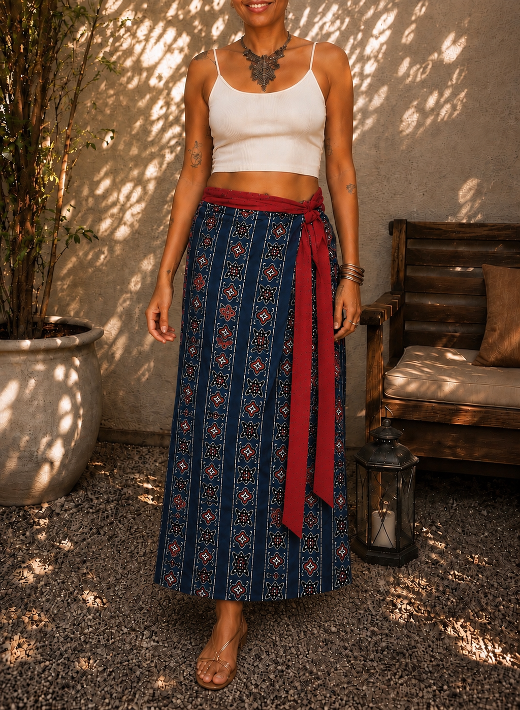 Shapeshifter one skirt, endless possibilities - Blue Ajrak & red polka