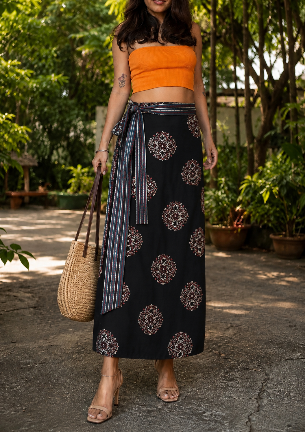 Shapeshifter one skirt, endless possibilities - black & Blue Stripes