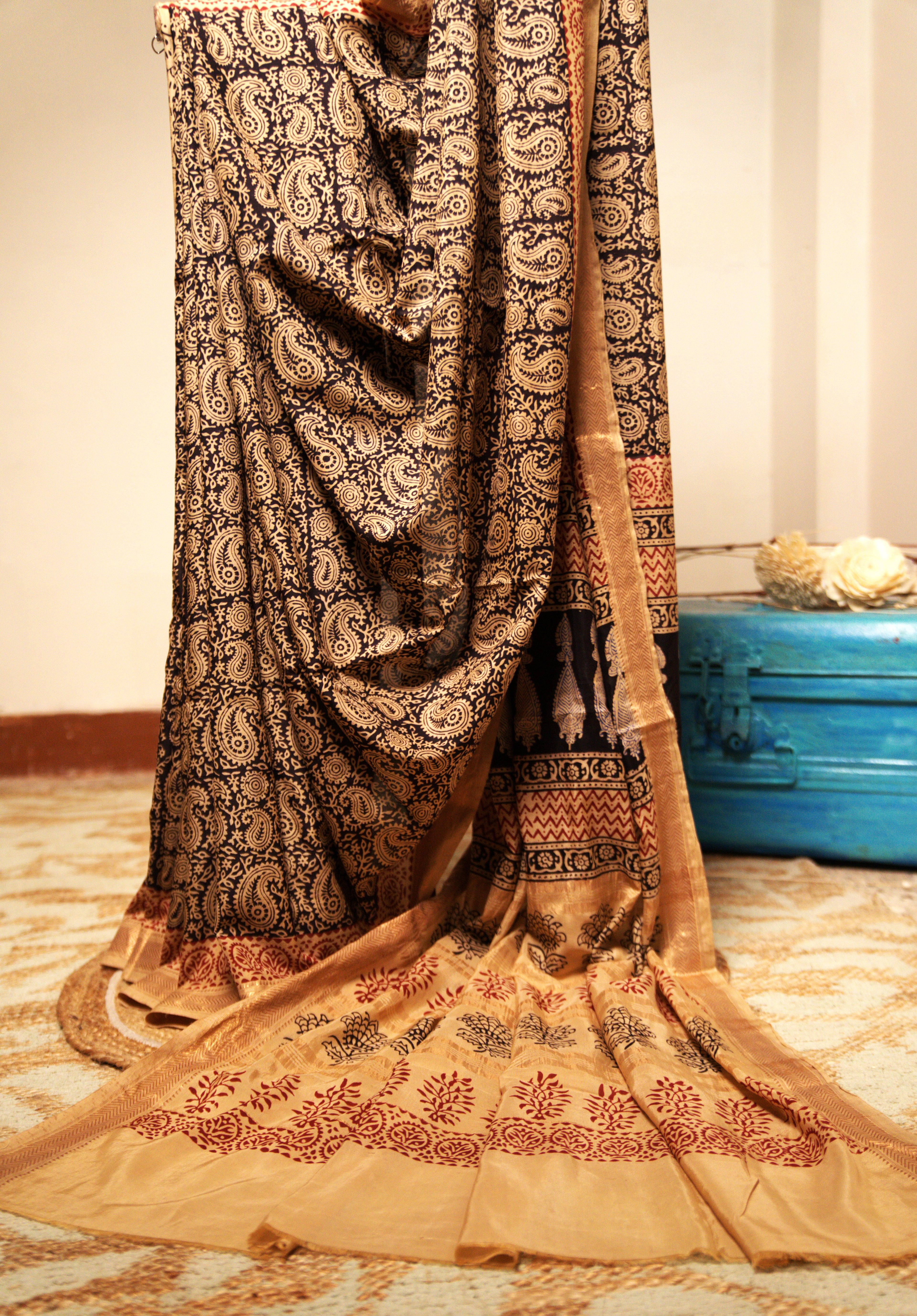 Sutrā Banana Silk Sari in beige & black