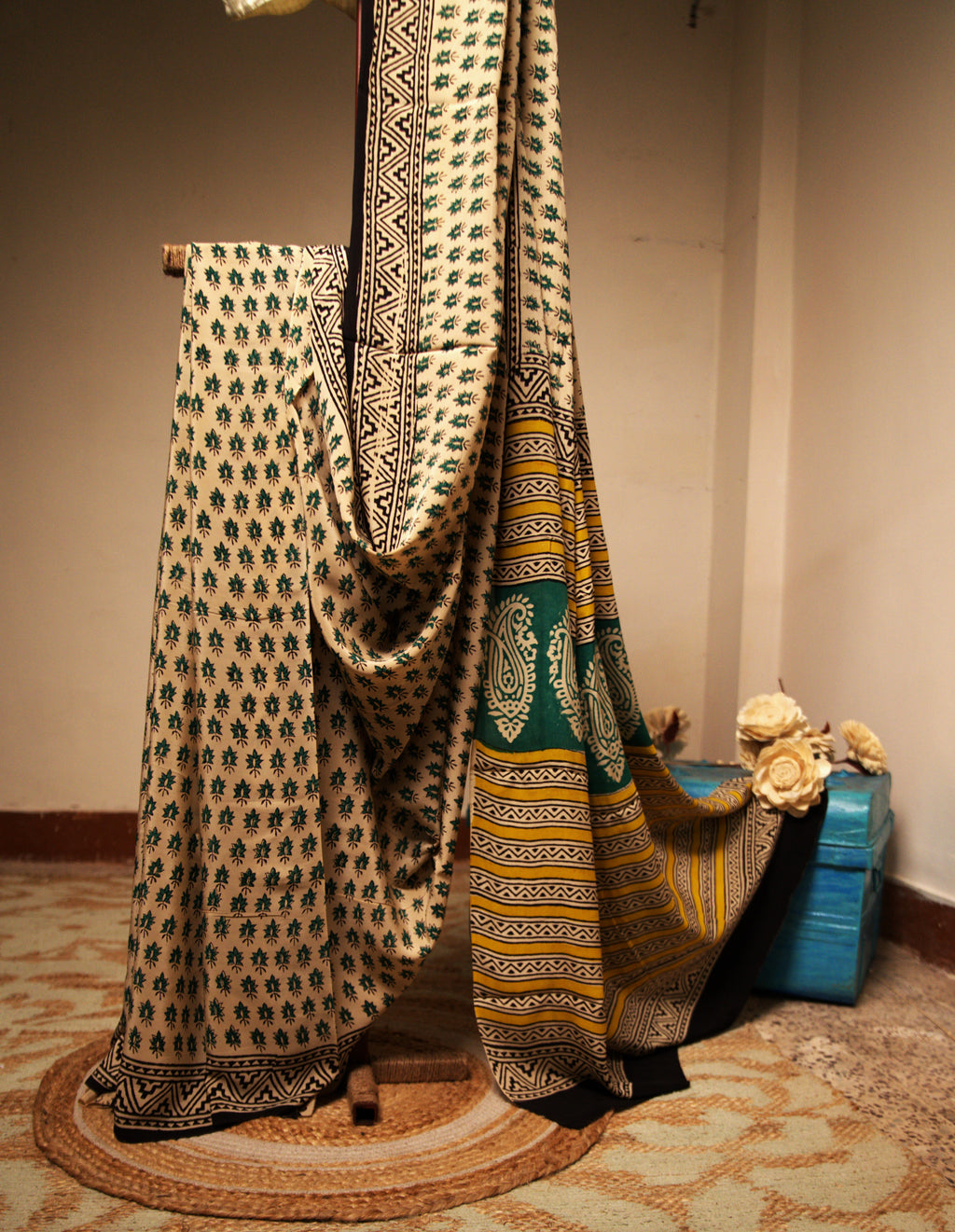 Crepe with Green Motifs