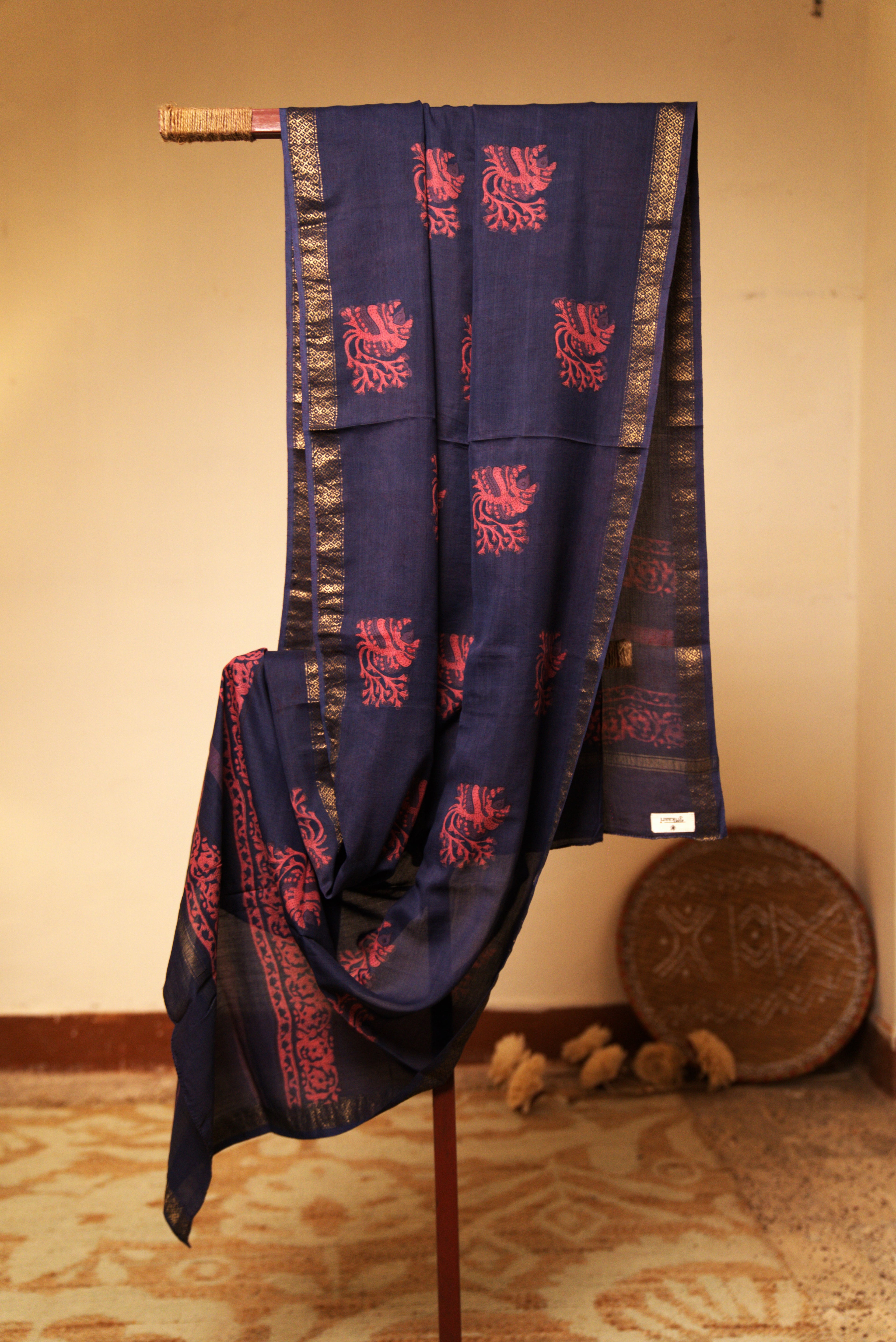 Sutrā  - Handwoven Banana Silk Dupatta