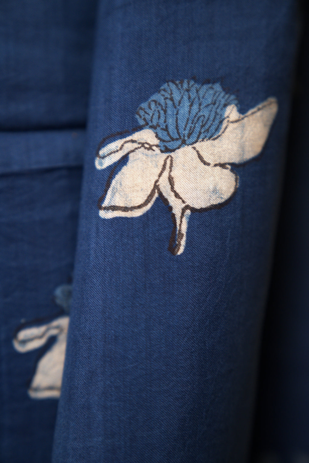 Sutrā - Handwoven Banana Silk Dupatta