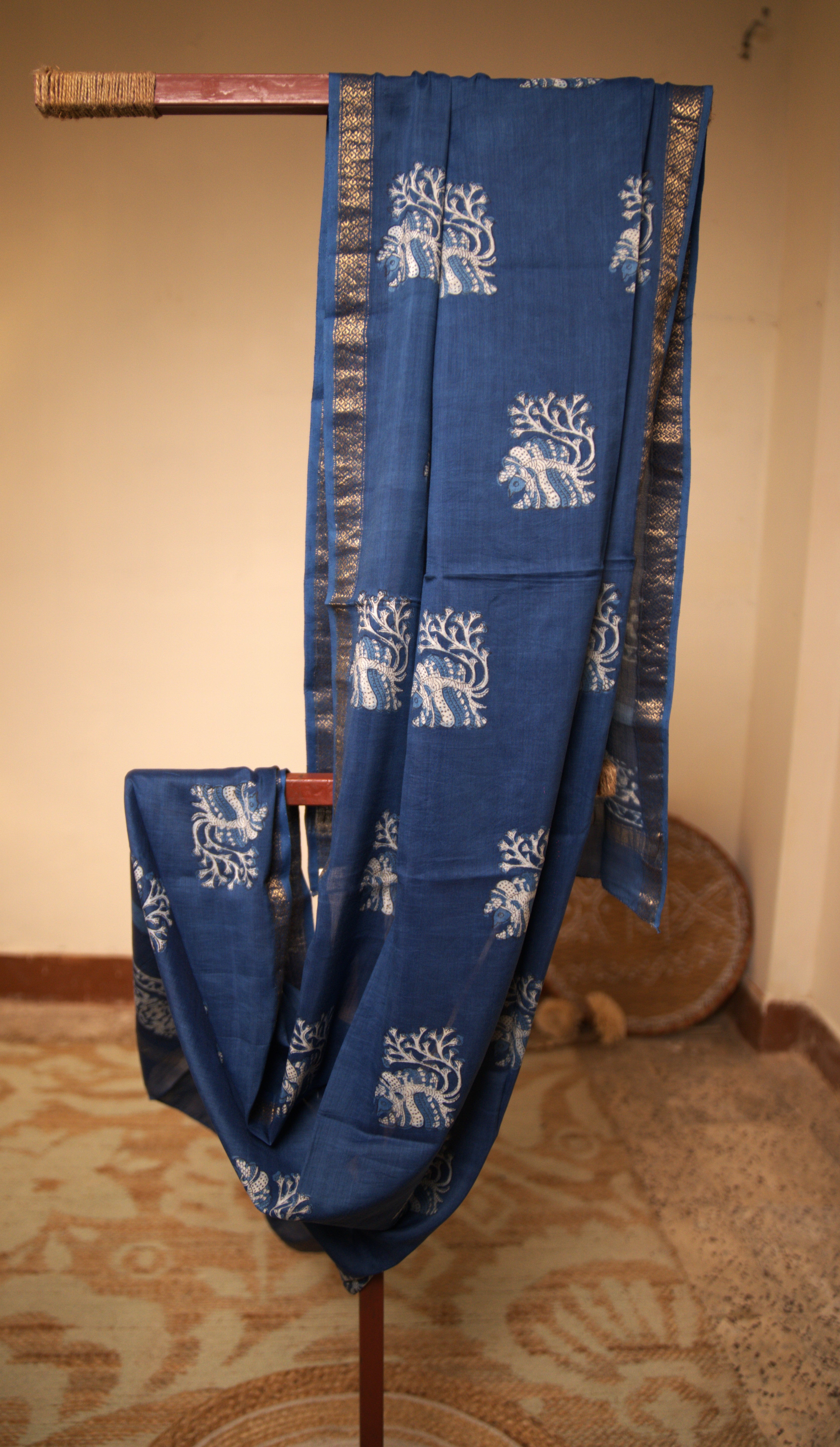 Sutrā  - Handwoven Banana Silk Dupatta