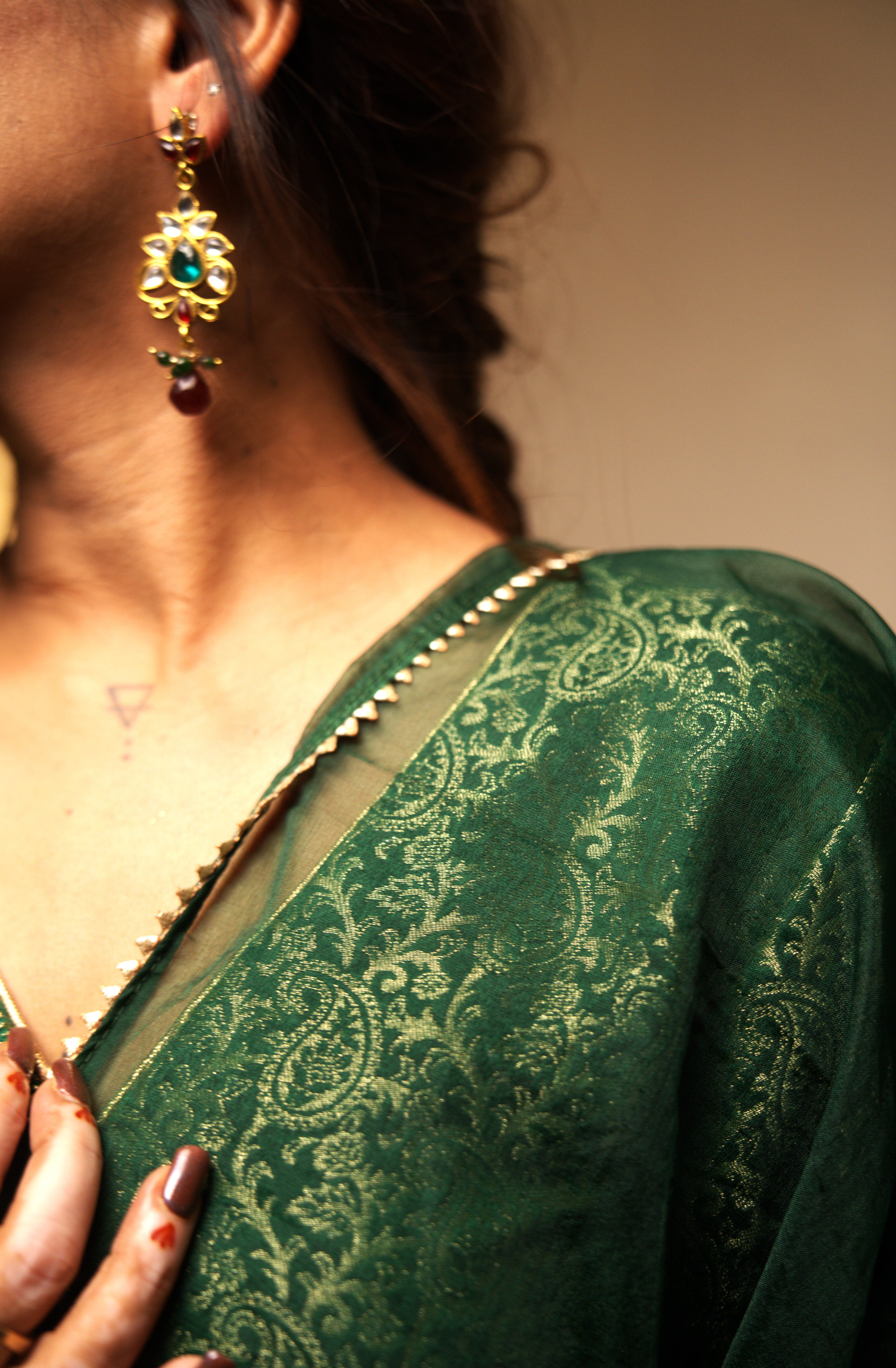 Zariyann - Emerald Elegance