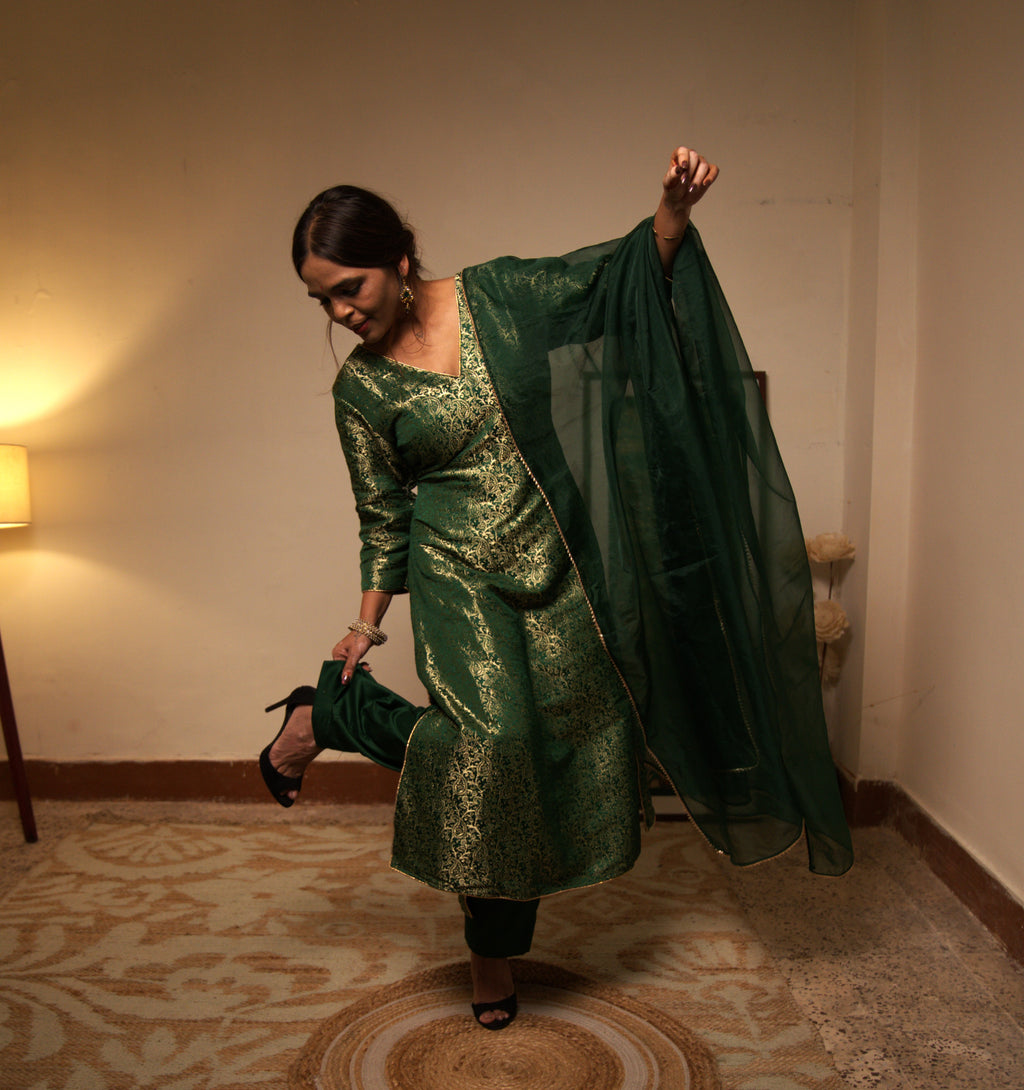 Zariyann - Emerald Elegance